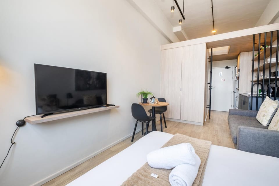 The Harri - Stylish City Studio with FREE Parking Apartment in Cape Town