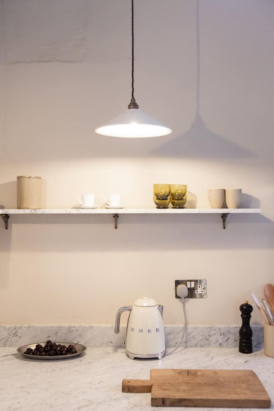 Cotswolds Townhouse with Scandinavian Soul Apartment in Chipping Norton