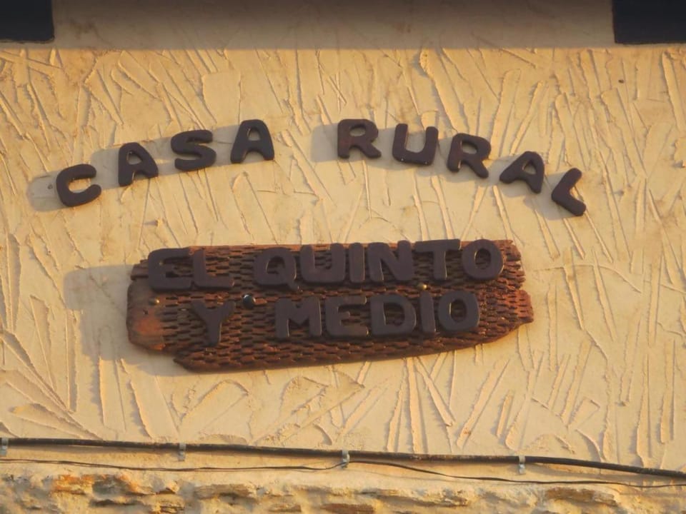 Casa Rural El Quinto y Medio ** Country House in Extremadura, Spain