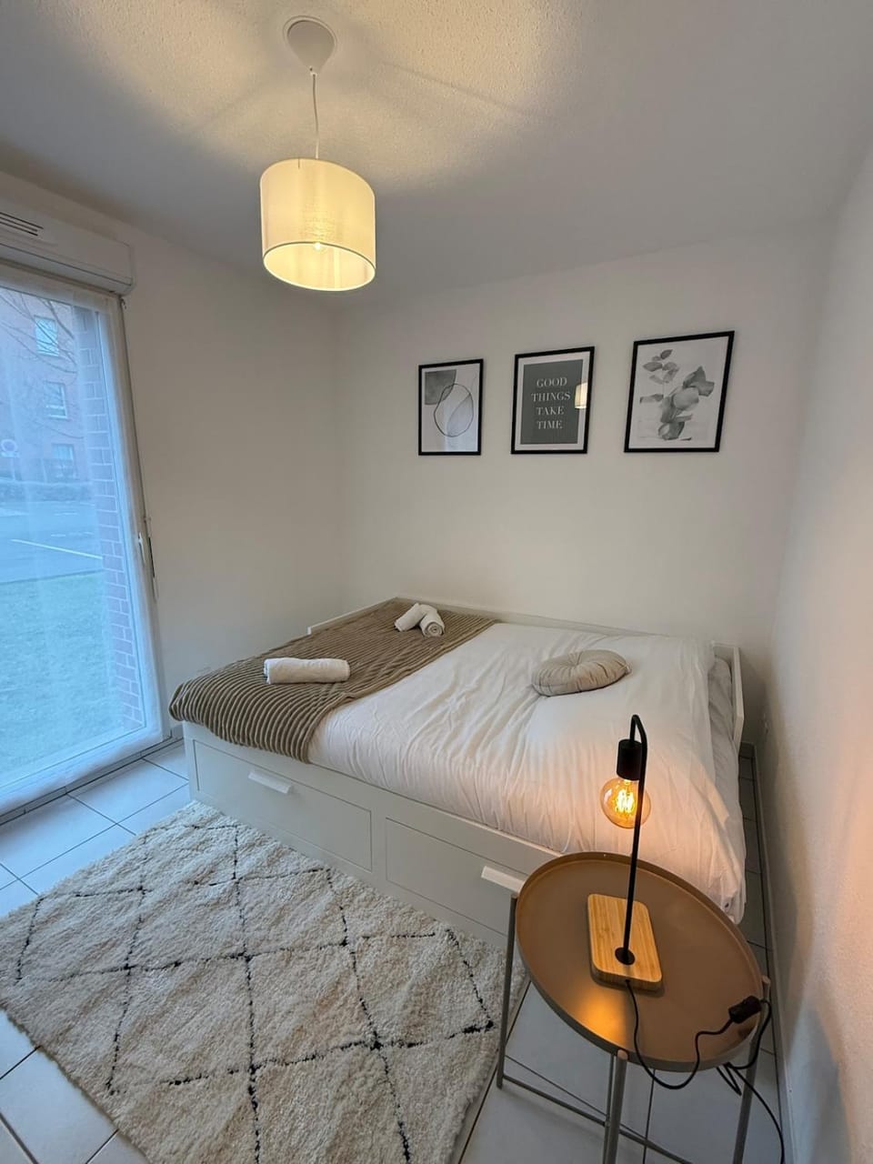Le Clair de Lune Elegant T3 with Private Parking Apartment in Hauts-de-France