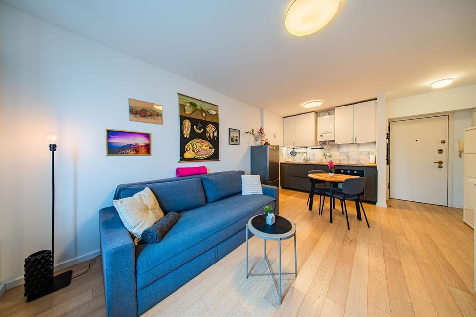 TV and multimedia, Kitchen or kitchenette, Living room, Dining area
