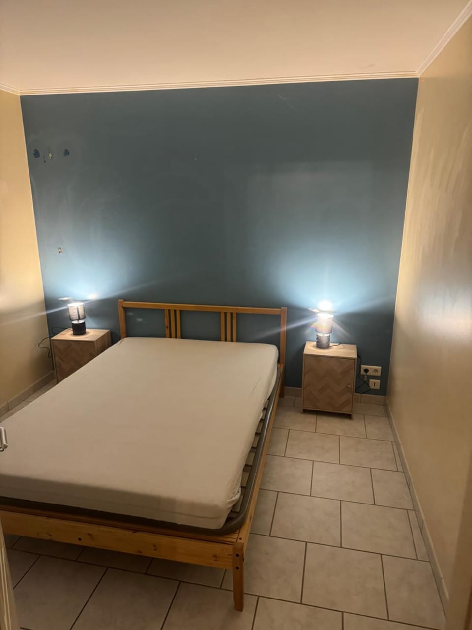 Appartement lumineux garage privé centre-ville Apartment in Normandy