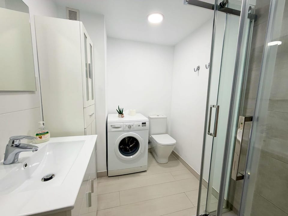 Oasis urbano con piscina by beBalmy Apartment in Torremolinos