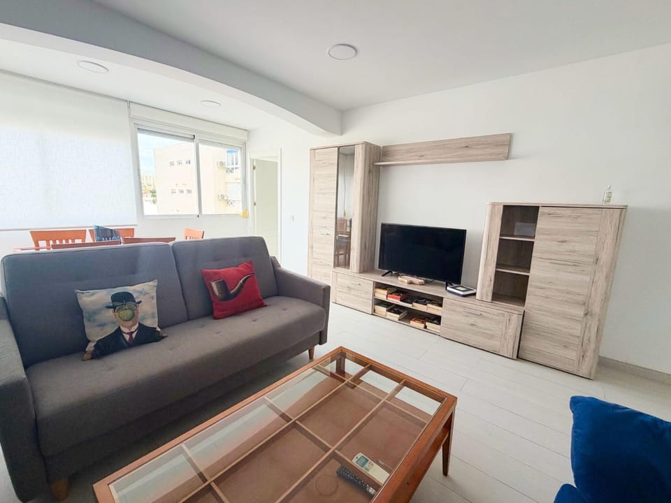 Oasis urbano con piscina by beBalmy Apartment in Torremolinos