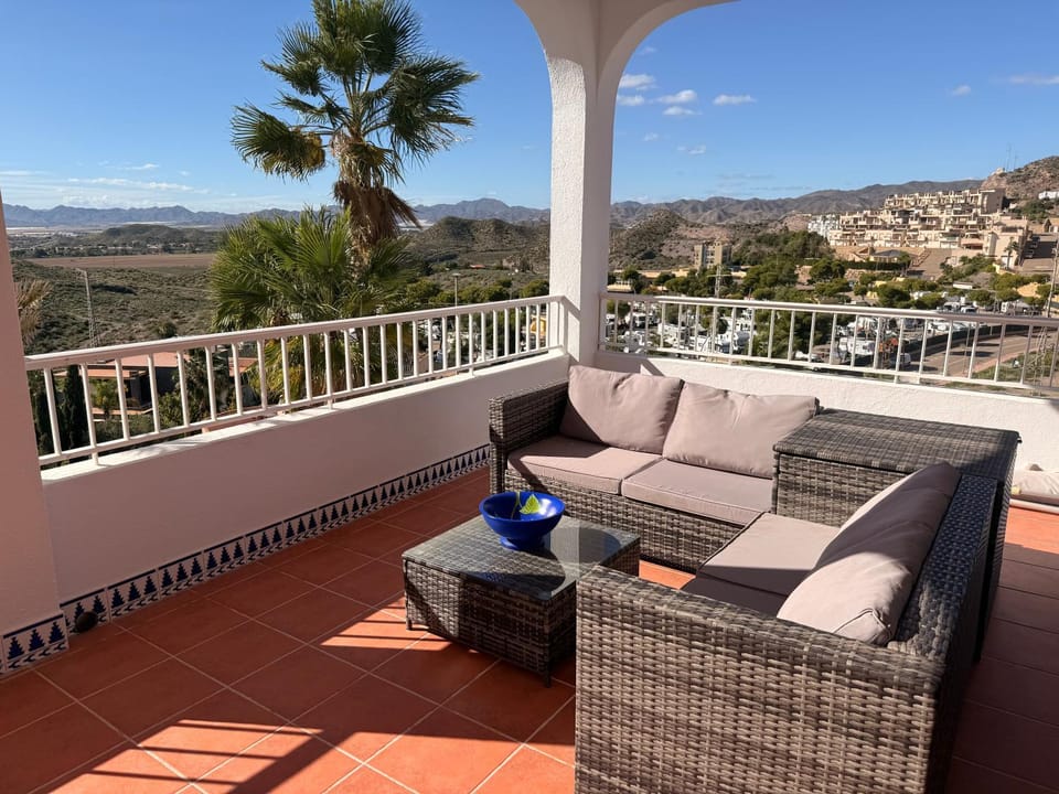 View (from property/room), Balcony/Terrace, Living room, Mountain view