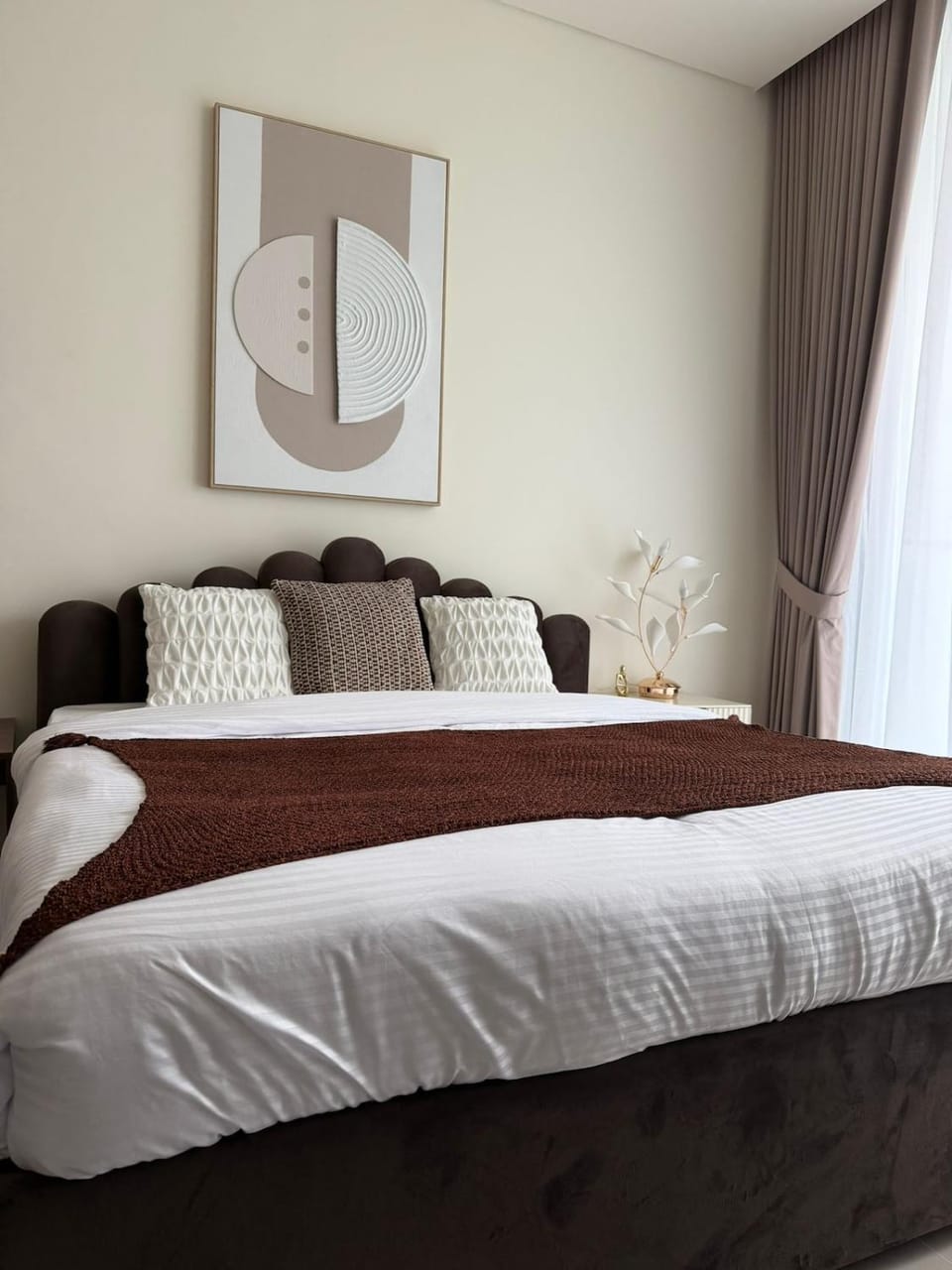 JVC Studio I Resort Pool and Gym I 5 Min Circle Mall Apartment in Dubai