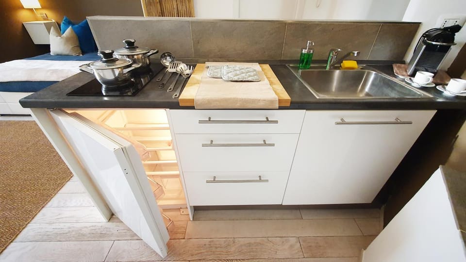 Kitchen or kitchenette, stove