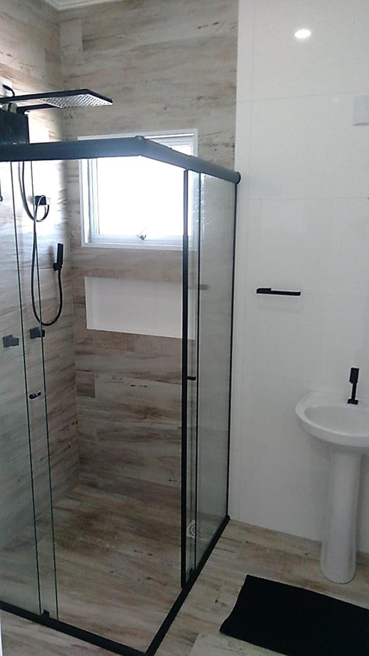 Casa de 140m com 3 suítes em condomínio House in Florianopolis