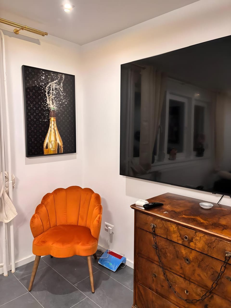 Property building, Living room