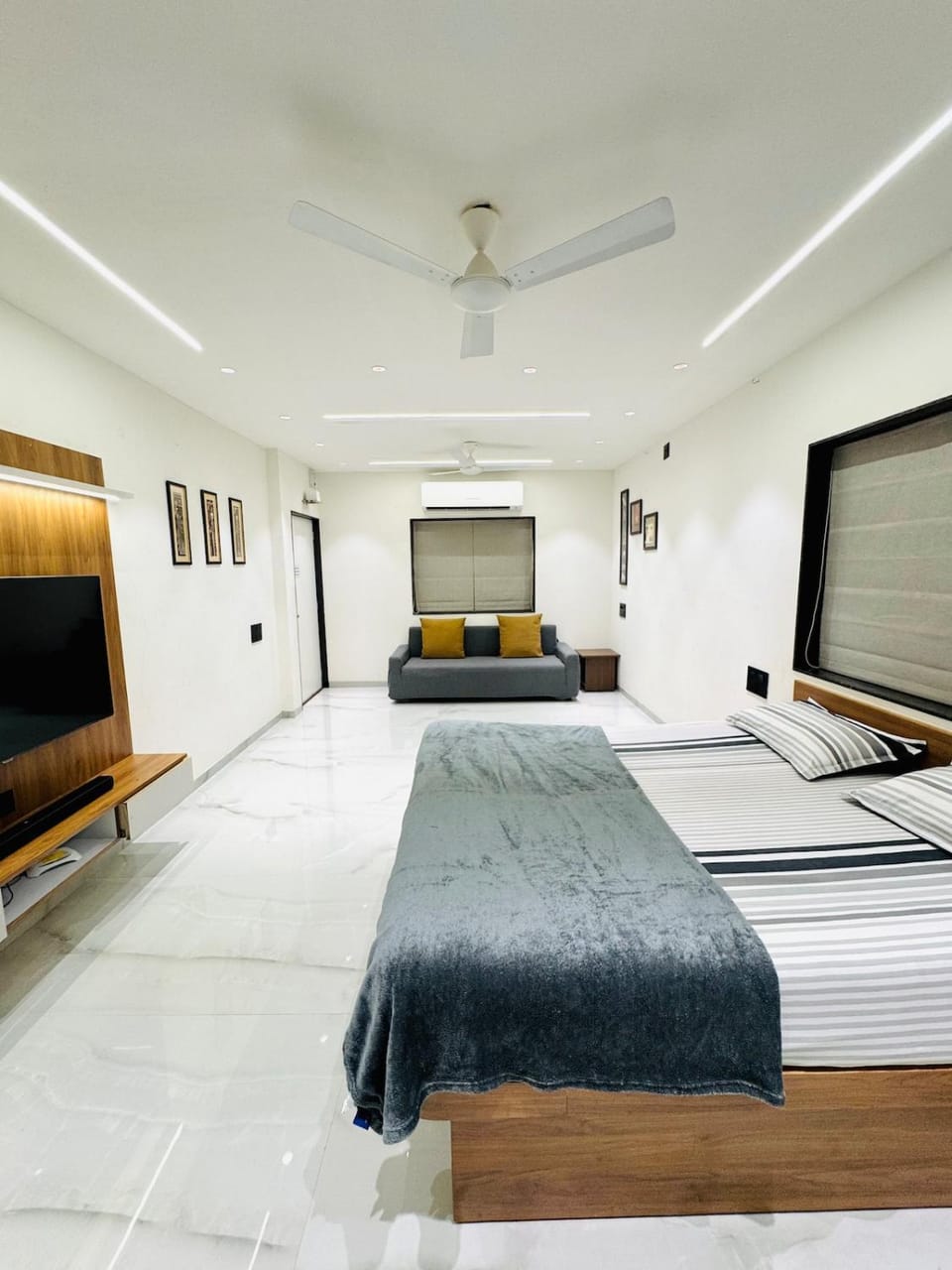 X-Large Studio Penthouse with Private Outdoor Seating Apartment in Ahmedabad