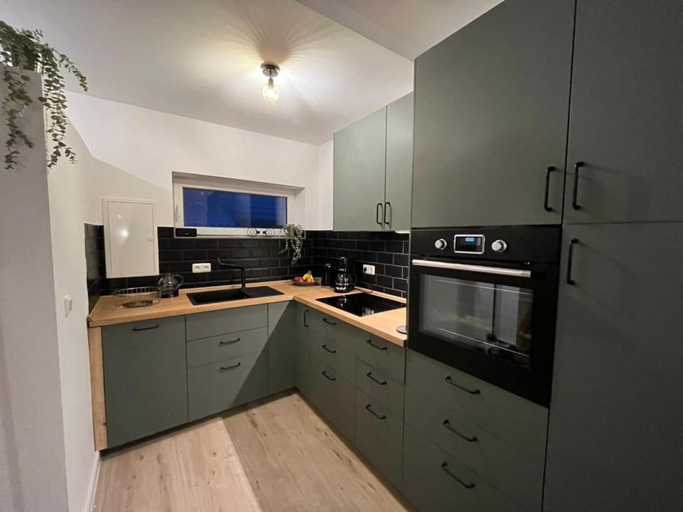Kitchen or kitchenette, Living room