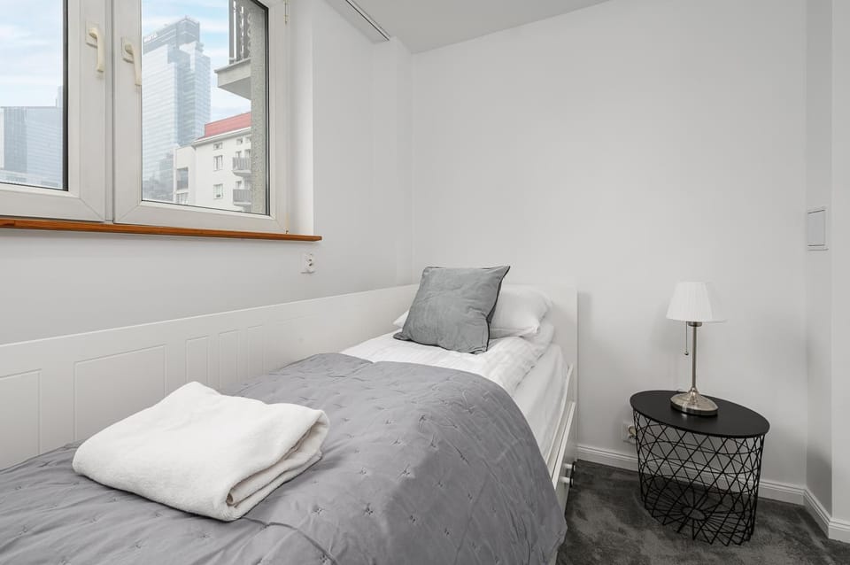 Day, Photo of the whole room, Bedroom