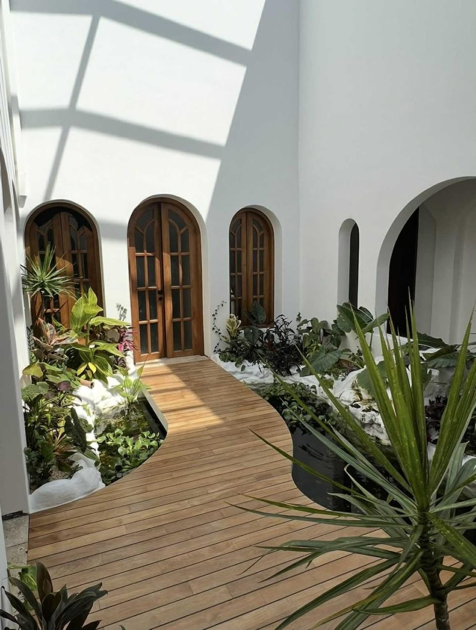 Patio, Day