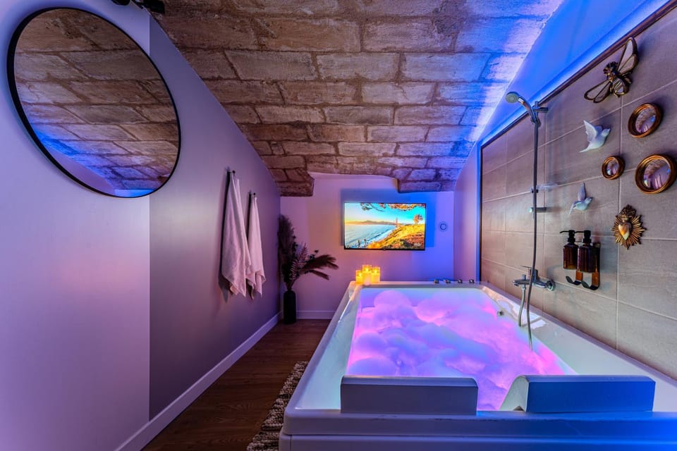 Hot Tub, TV and multimedia, Bath, heating, towels
