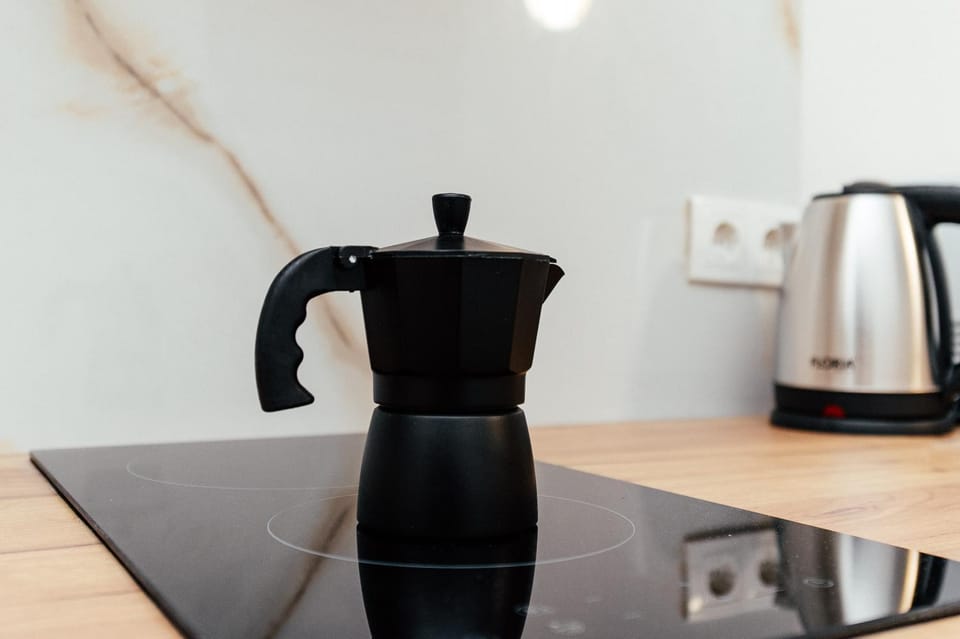 Coffee/tea facilities, Kitchen or kitchenette