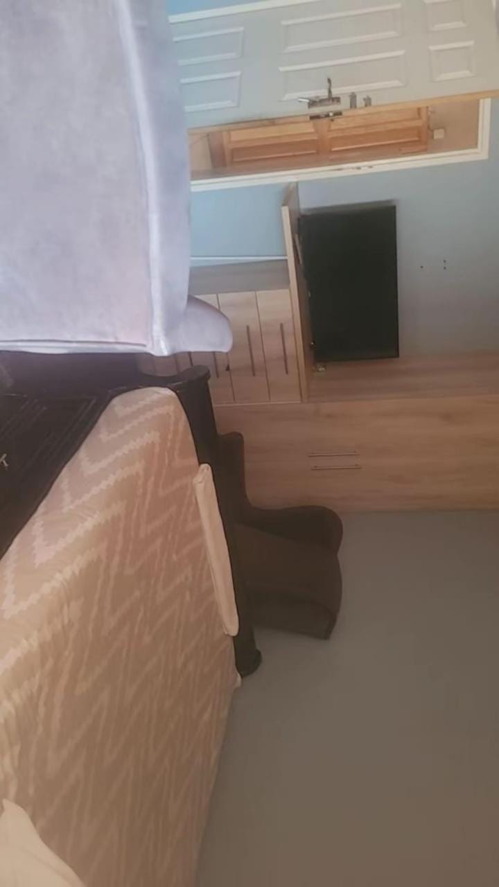 Rainbow Guest House Bed and Breakfast in Roodepoort