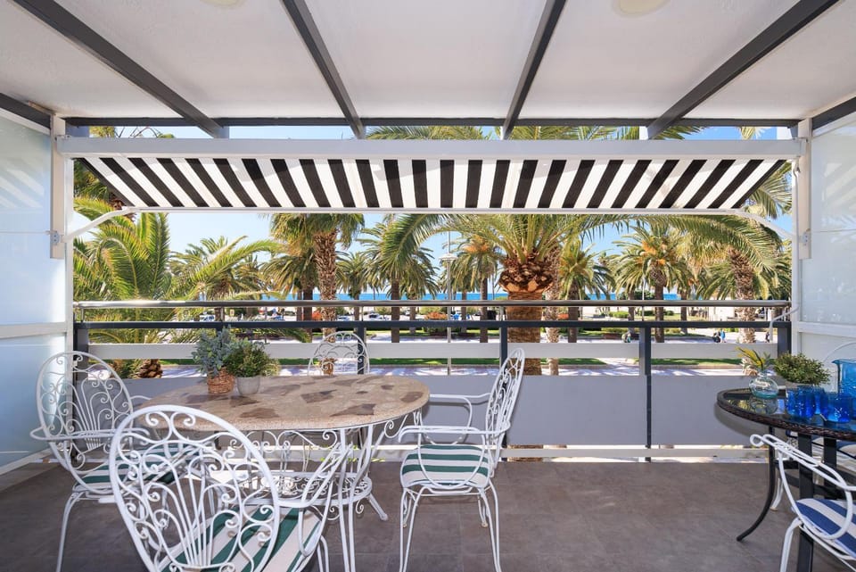 Balcony/Terrace, Dining area