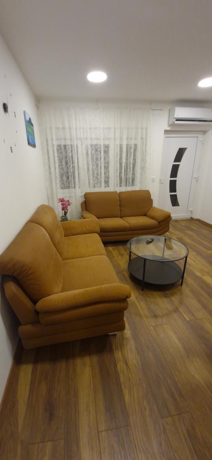 Living room, Seating area, air conditioner