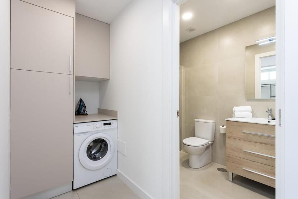 Bathroom, washing machine