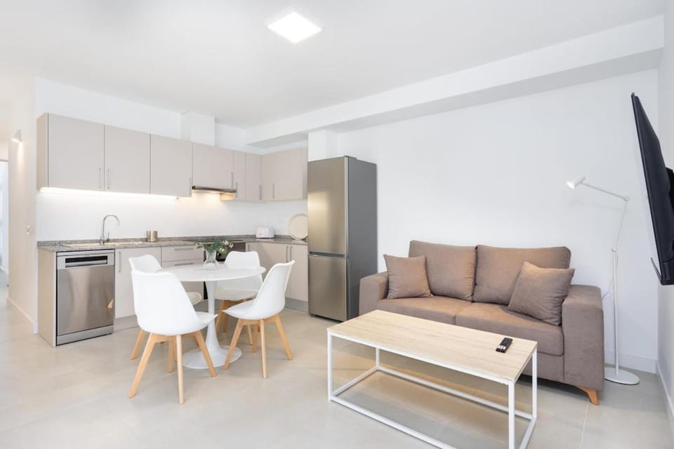 Kitchen or kitchenette, Living room, Dining area