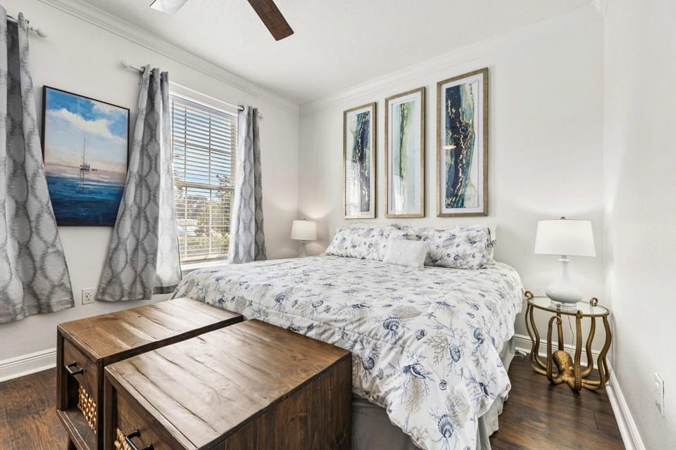 New Poolside Reunion Retreat Near Orlando Attractions House in Four Corners