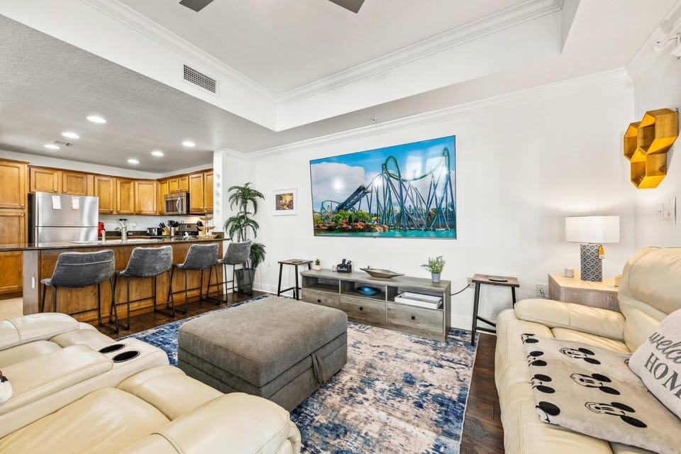 New Poolside Reunion Retreat Near Orlando Attractions House in Four Corners