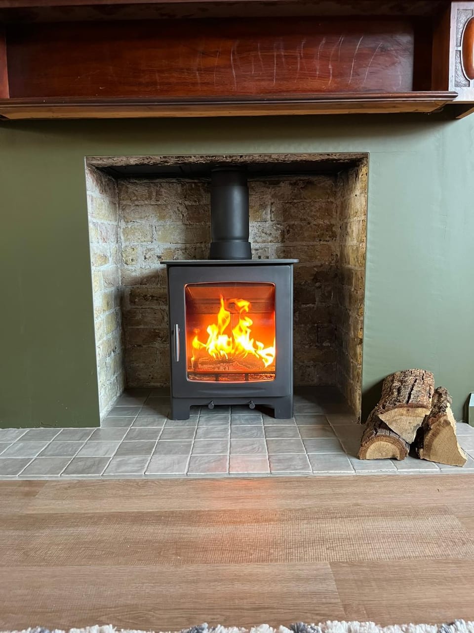Chic Seaside Escape - Steps to Viking Bay & Town House in Broadstairs