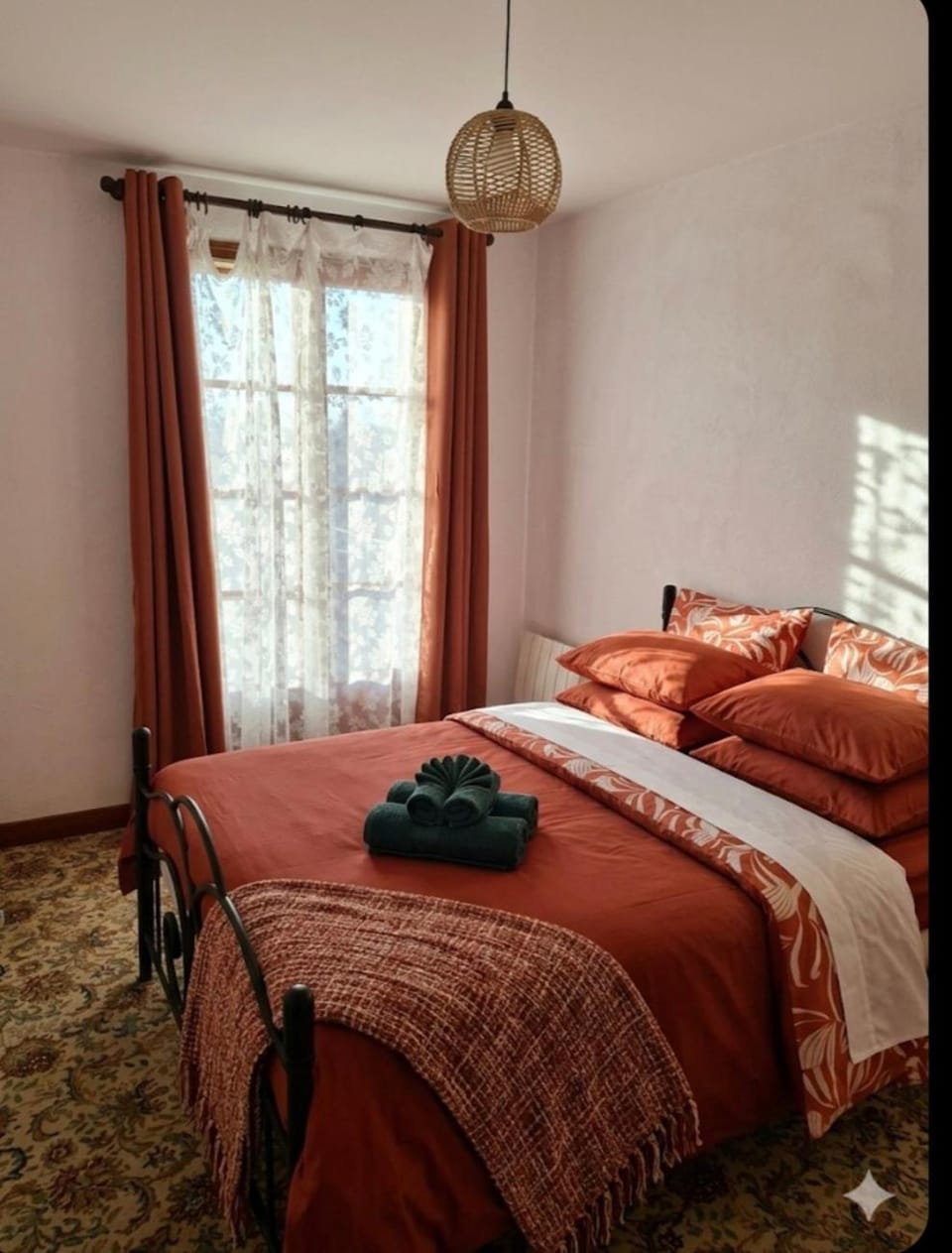 Appartement 5 personnes de 78m2 en résidence calme avec parking surveillé Apartment in Bourgogne-Franche-Comté