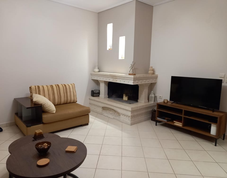 Living room, fireplace