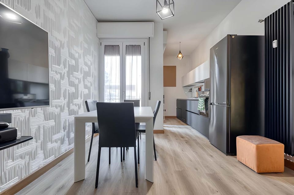 TV and multimedia, Kitchen or kitchenette, Living room, Seating area, Dining area, oven, stove