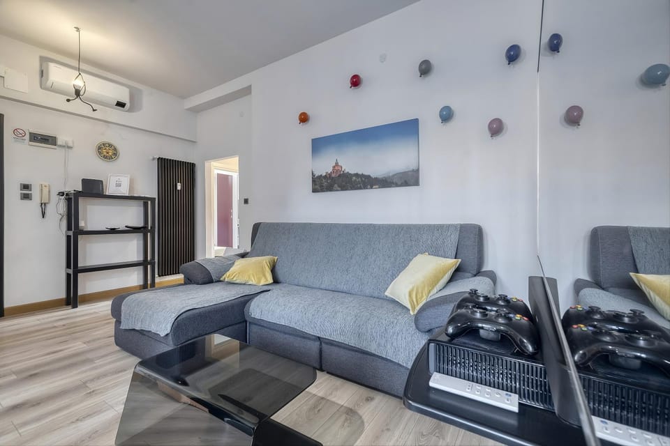 TV and multimedia, air conditioner
