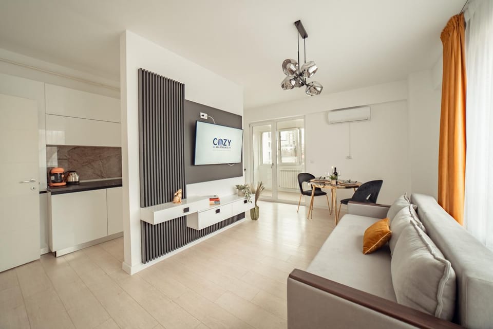 Cozy Luxury Apartments Near Palas Mall Iasi City Apartment in Romania