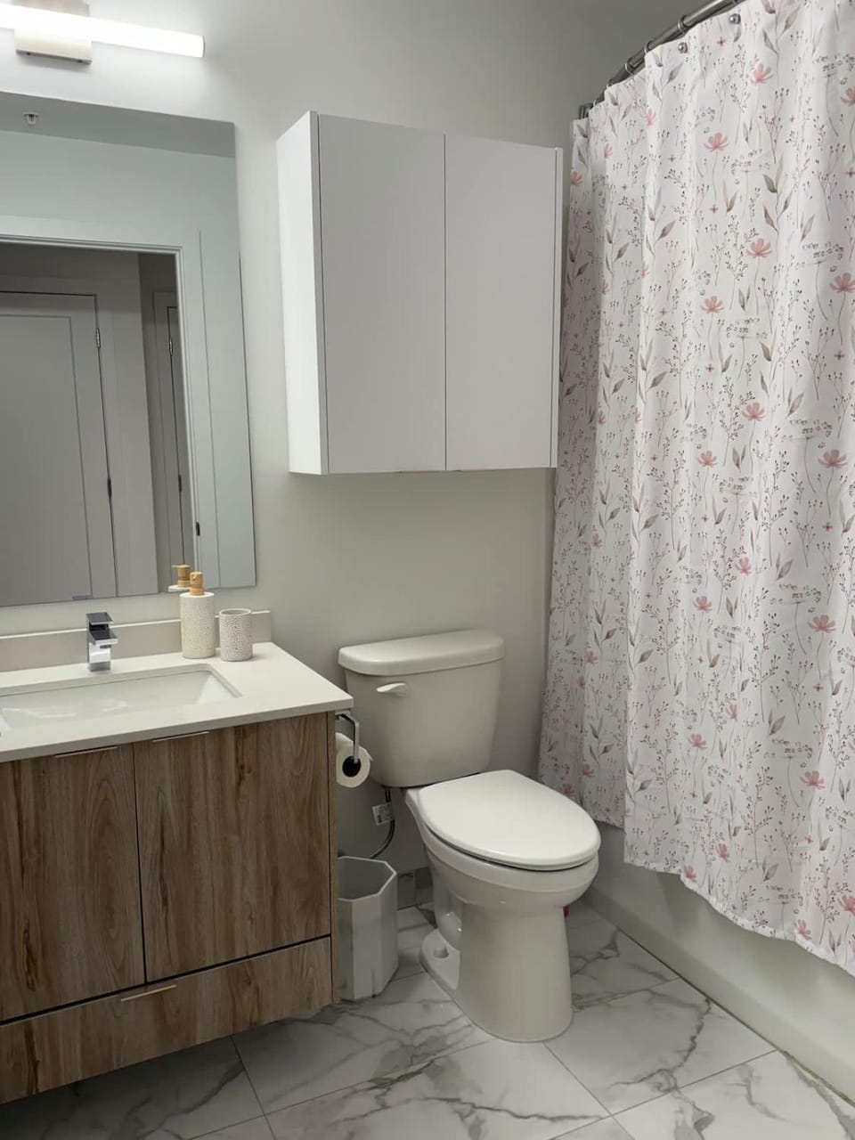 Spotless modern & bright 1 BR in North End Halifax Apartment in Dartmouth