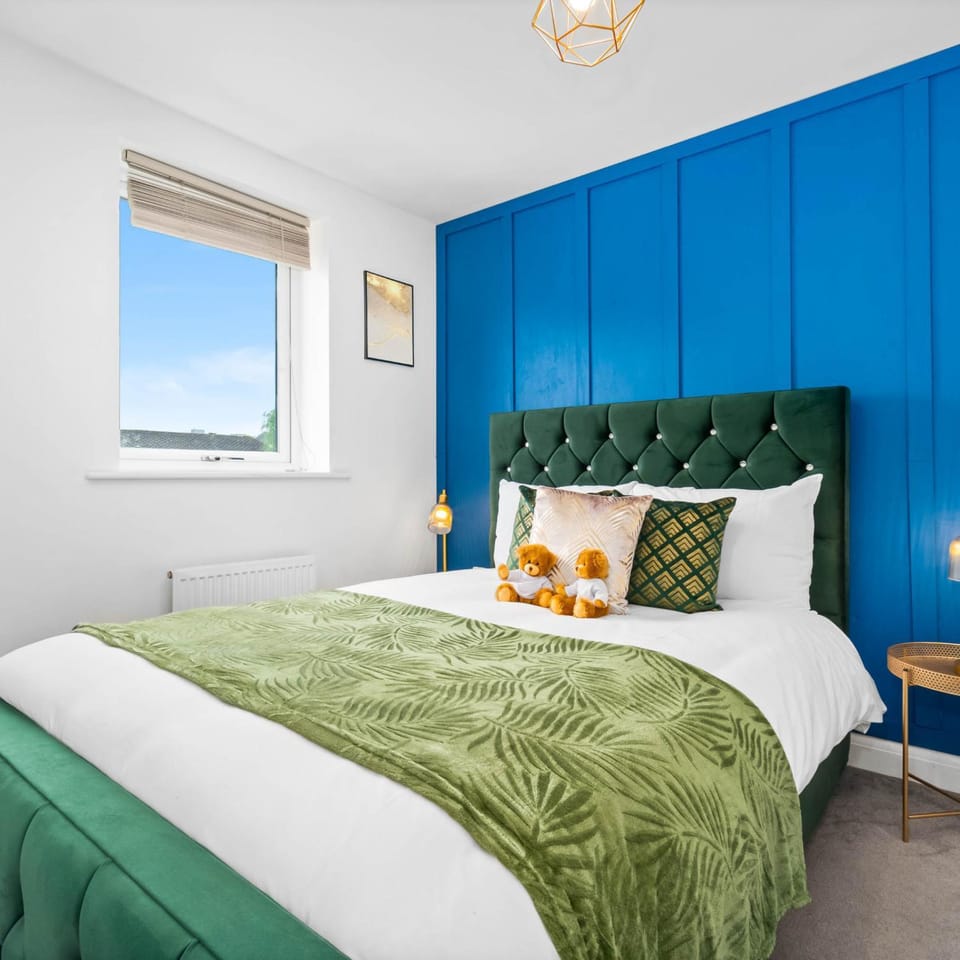 Bed, Photo of the whole room, Bedroom