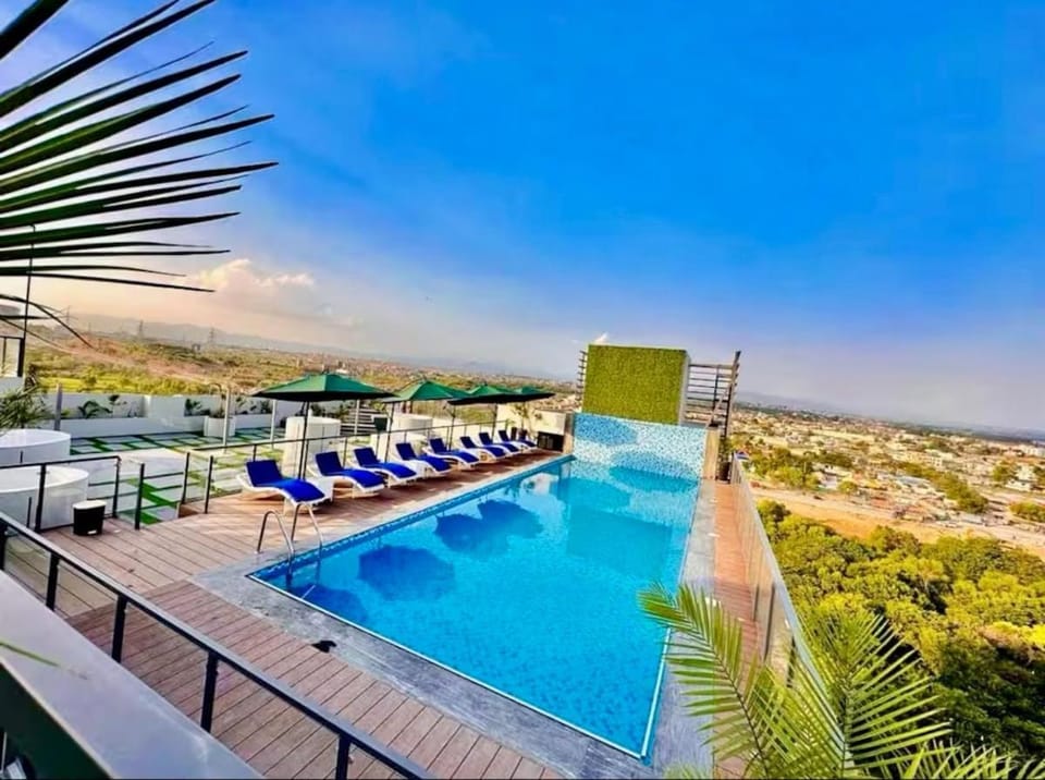 1 BHK The Grey Nest Pool & Sauna Apartment in Islamabad Capital Territory