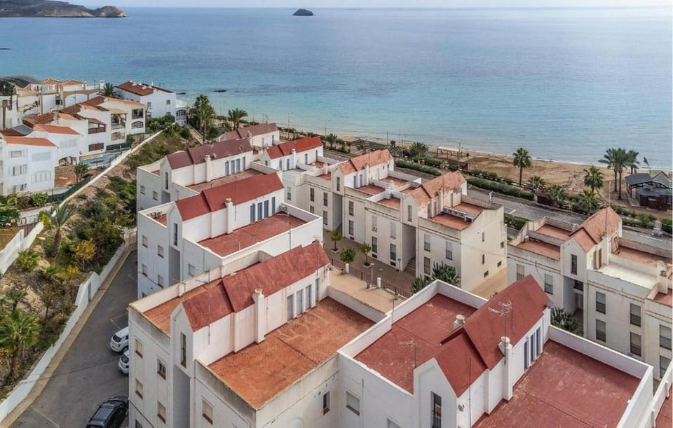 Golfcourse, View (from property/room), Beach, Beach, Canoeing, Hiking, Cycling