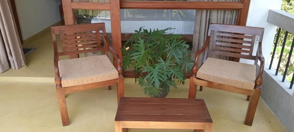 Day, Balcony/Terrace, Seating area