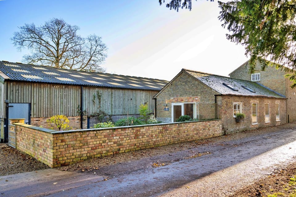 Property building, Patio, Garden, Garden view