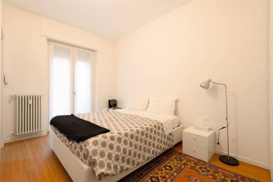 Bright large apartment in Milan Apartment in Milan