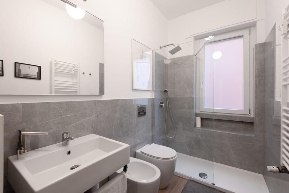 Bright large apartment in Milan Apartment in Milan