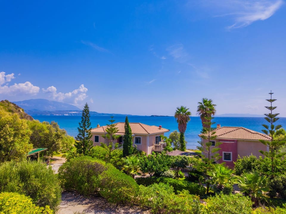 Garden, Mountain view, Sea view