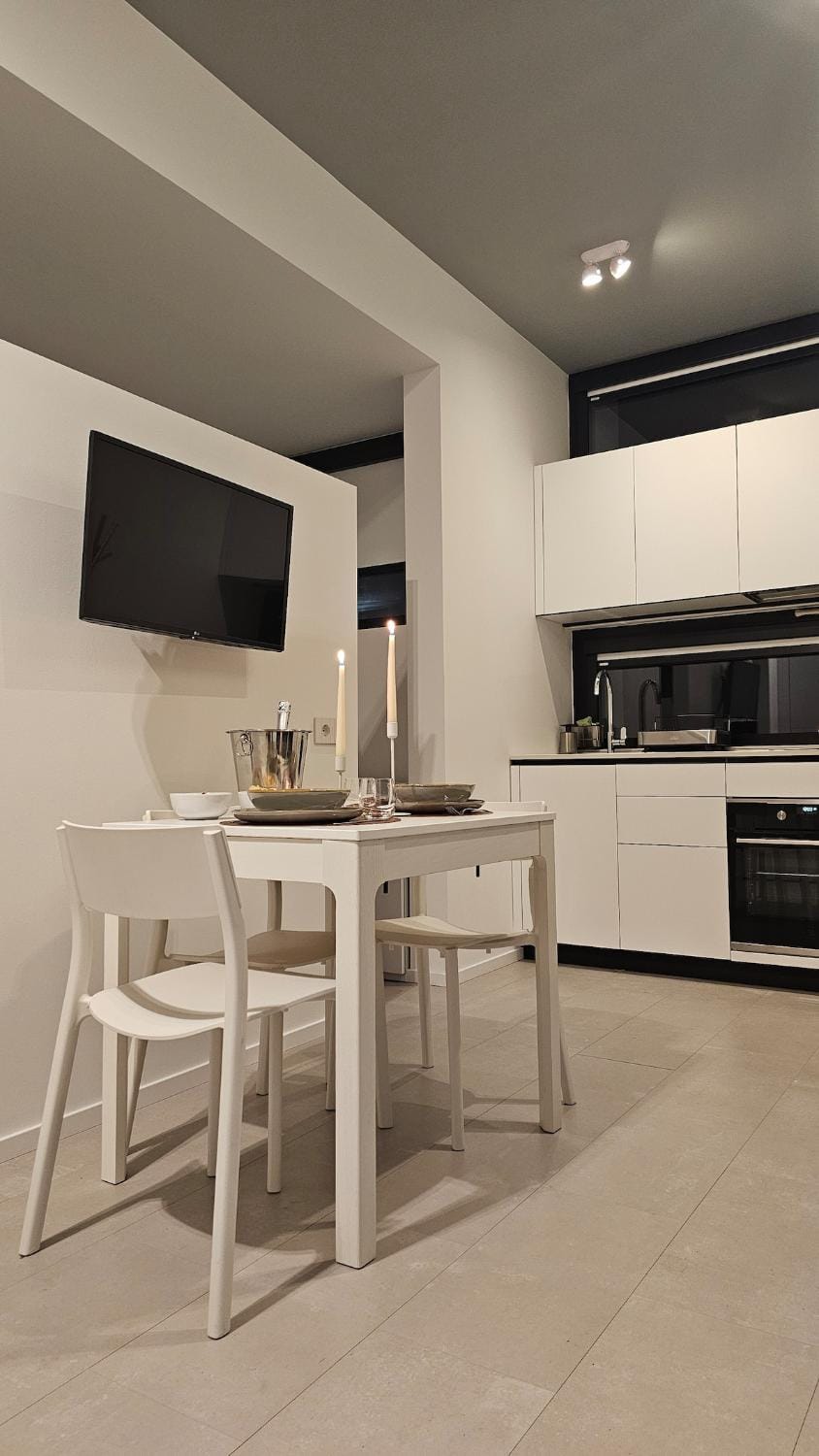 TV and multimedia, Kitchen or kitchenette, oven