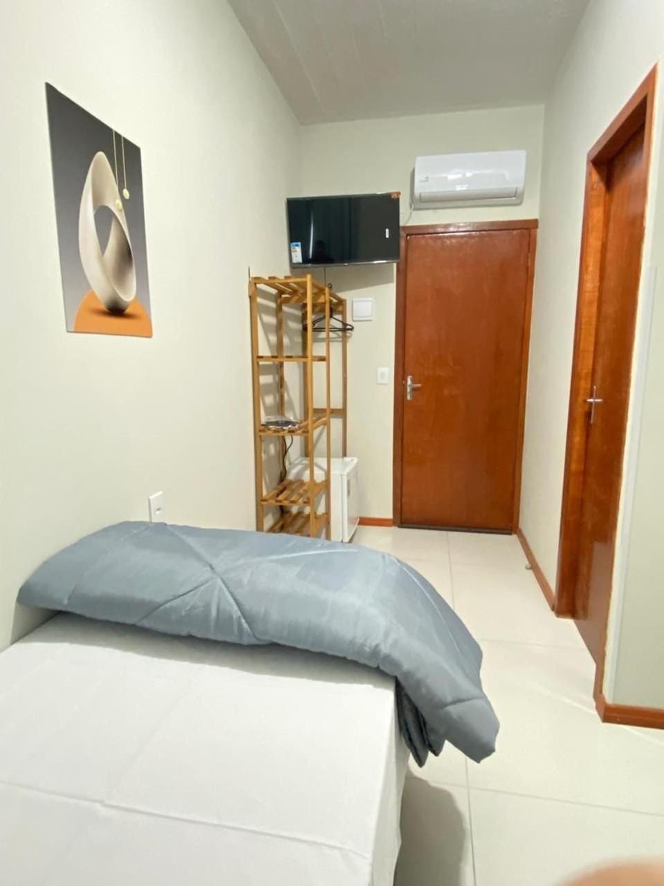 Pousada Âncora - 14 Suítes completas com Ar, TV, Frigobar e Wi-Fi, para grupos ou viajantes individuais. Bed and Breakfast in State of Rio Grande do Sul