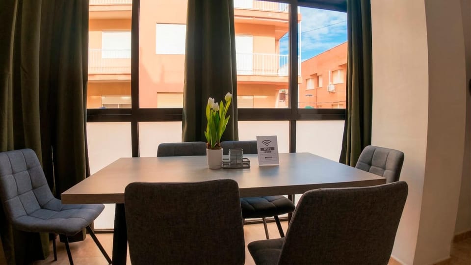 Living room, Dining area