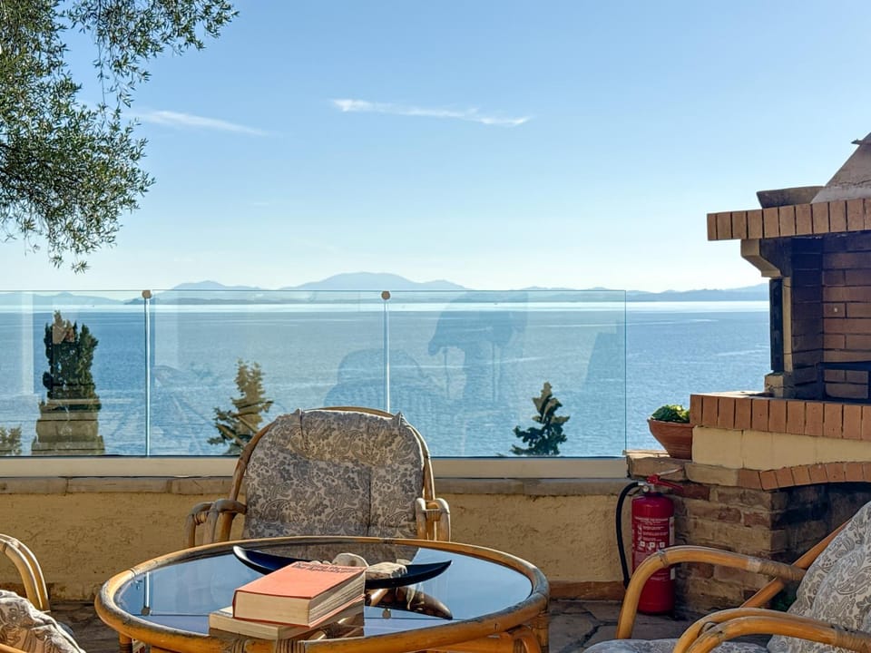 Villa Kalami Look Out Villa in Corfu, Greece