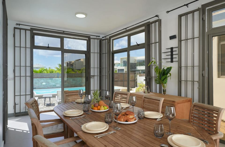 Two Duplex in Mont-Choisy, 8 bedrooms, private pool Villa in Trou-aux-Biches