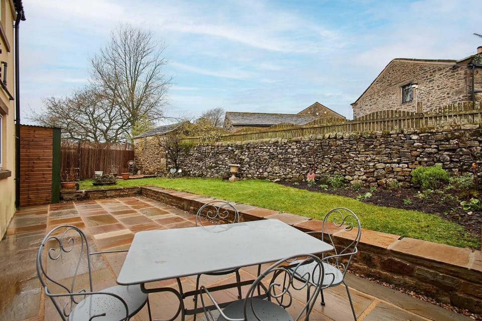 Patio, Garden, Garden view