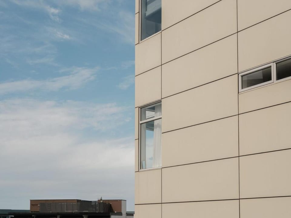 Property building, Day