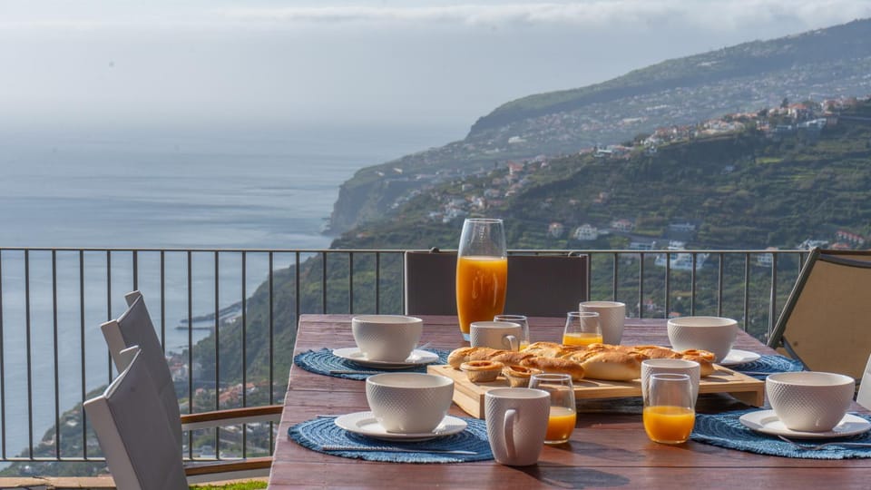 DuskLine Villa by LovelyStay Villa in Madeira District