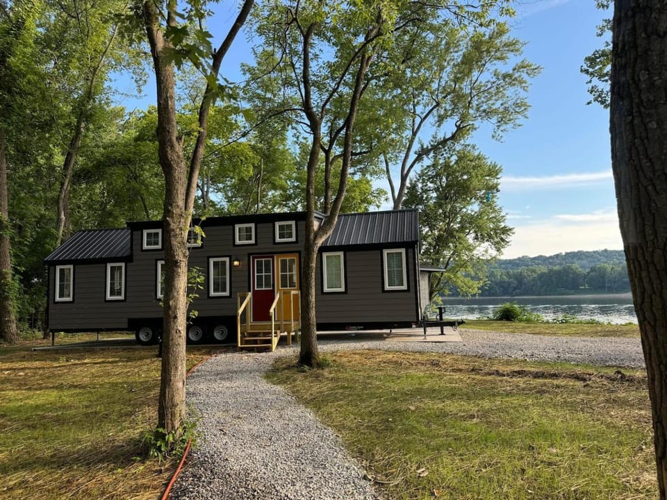 Hagrid's Hut - Harry Potter Riverfront Experience House in Ohio